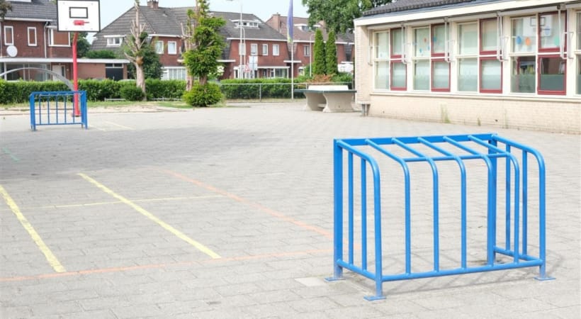 Enschedese scholen maken van stenen woestijnen groene pleinen